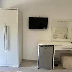 Hotel Stonevilla Buta, Himare